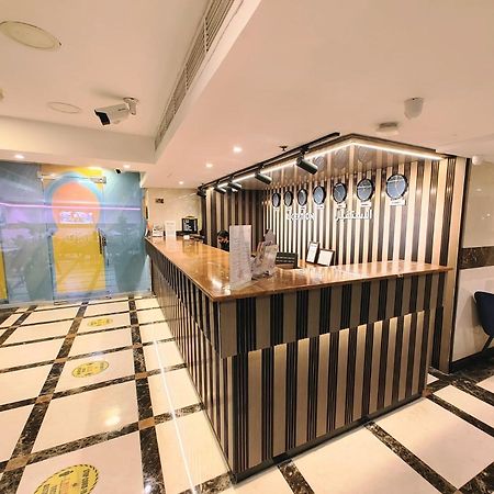 Saffron Hotel Dubai Buitenkant foto