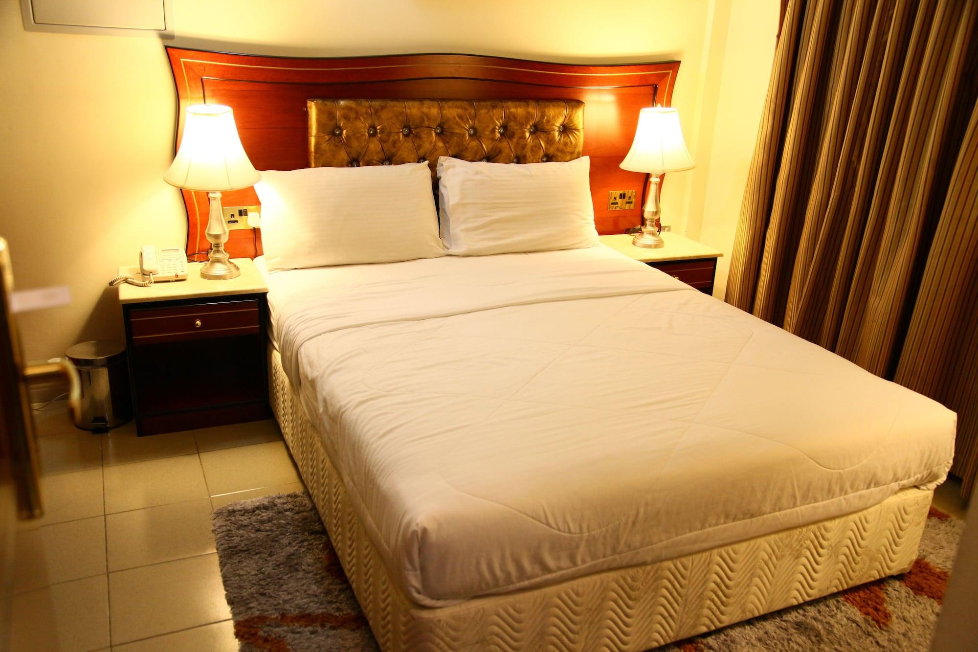 Saffron Hotel Dubai Buitenkant foto
