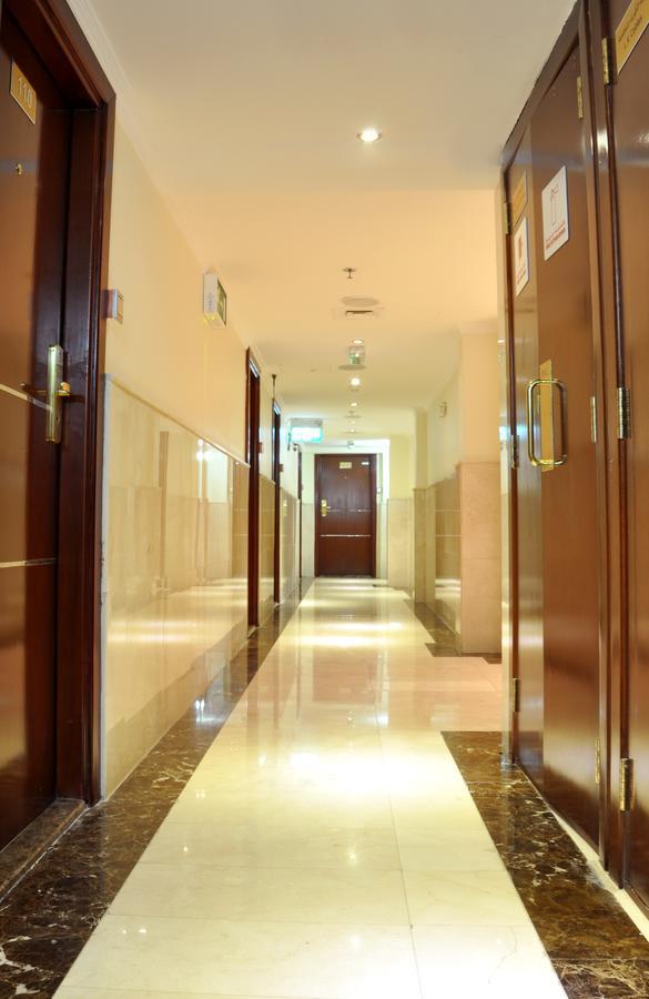 Saffron Hotel Dubai Buitenkant foto
